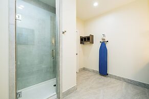 Palace Inn Blue Edgebrook