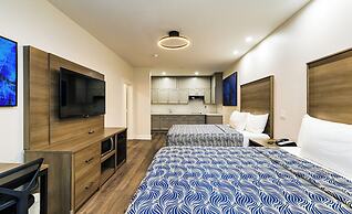 Palace Inn Blue Edgebrook