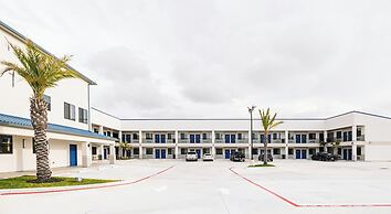 Palace Inn Blue Edgebrook