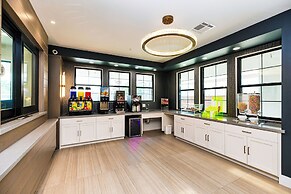 Palace Inn Blue Edgebrook