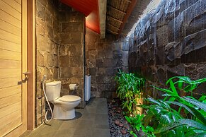 Brand new Luxury 3BR villa Ethnic Ubud 1