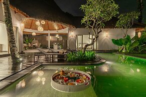 Brand new Luxury 3BR villa Ethnic Ubud 1