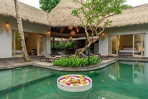 Brand new Luxury 3BR villa Ethnic Ubud 1