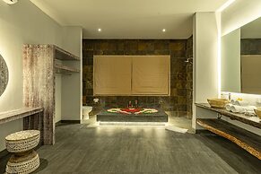 Brand new Luxury 3BR villa Ethnic Ubud 1