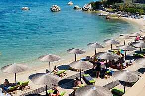 NV Seafront Studios AV Properties