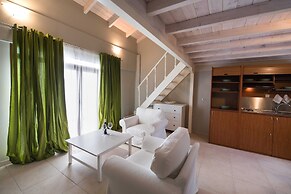 NV Seafront Studios AV Properties