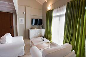 NV Seafront Studios AV Properties