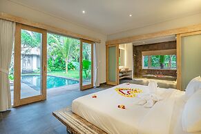 Brand New luxury 3BR Villa Ethnic Ubud 2
