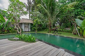 Brand New luxury 3BR Villa Ethnic Ubud 2