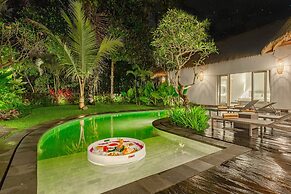 Brand New luxury 3BR Villa Ethnic Ubud 2