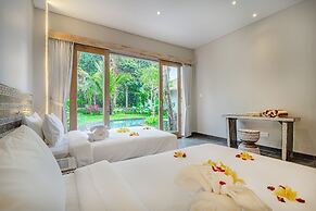 Brand New luxury 3BR Villa Ethnic Ubud 2