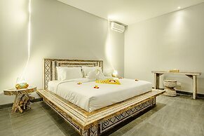 Brand New luxury 3BR Villa Ethnic Ubud 2