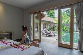 Brand New luxury 3BR Villa Ethnic Ubud 2