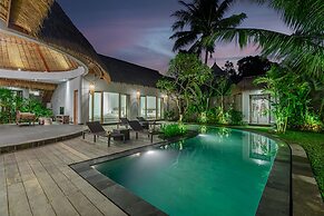 Brand New luxury 3BR Villa Ethnic Ubud 2