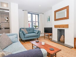 The Cottage on The Square