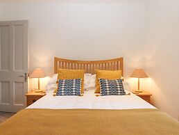 The Cottage on The Square