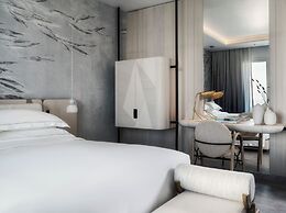 Deos Mykonos - A Myconian Collection Hotel