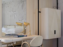 Deos Mykonos - A Myconian Collection Hotel