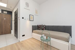 Wola Studio Kasprzaka by Renters