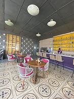 Just B Boutique Hotel