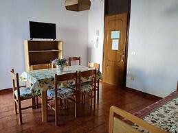 Spacious Apartment Close to the Beach - Beahost