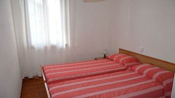 Spacious Apartment Close to the Beach - Beahost