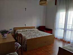 Comfy Flat Near the Beach