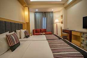 Golden Tulip Udaipur