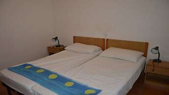 Caorle Awaits you in a Comfortable 3 bdr Apartment