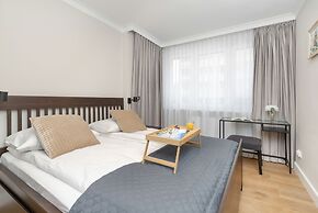 Apartment With Two Balconies by Renters