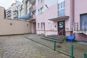 Apartment With Two Balconies by Renters
