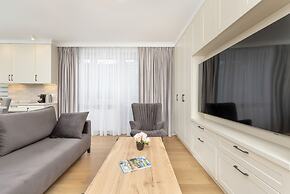 Apartment With Two Balconies by Renters