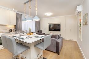 Apartment With Two Balconies by Renters