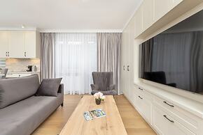 Apartment With Two Balconies by Renters