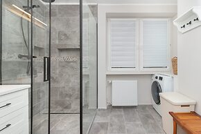 Apartment With Two Balconies by Renters