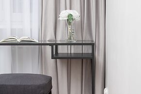 Apartment With Two Balconies by Renters