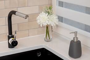 Apartment With Two Balconies by Renters