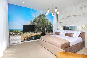 Luxury Villa del Sol