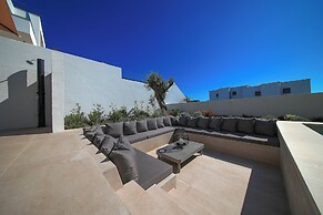 Luxury Villa del Sol