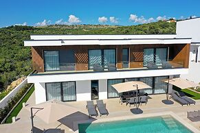 Luxury Villa del Sol