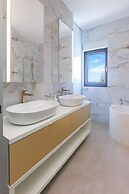 Luxury Villa del Sol