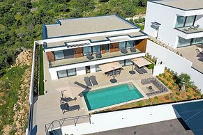 Luxury Villa del Sol