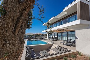 Luxury Villa del Sol