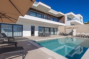 Luxury Villa del Sol