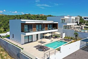 Luxury Villa del Sol