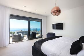 Luxury Villa del Sol