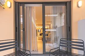 Phaedrus Living: Luxury Modern City Flat Koukaki