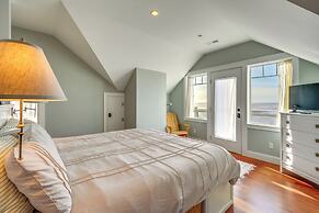 Oceanfront Moclips Escape w/ Deck & Beach Access!