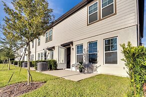 Stylish Four Corners Townhome w/ Resort Amenities