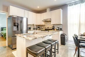 8 Mi to Louisville: New Albany Home w/ Grill!